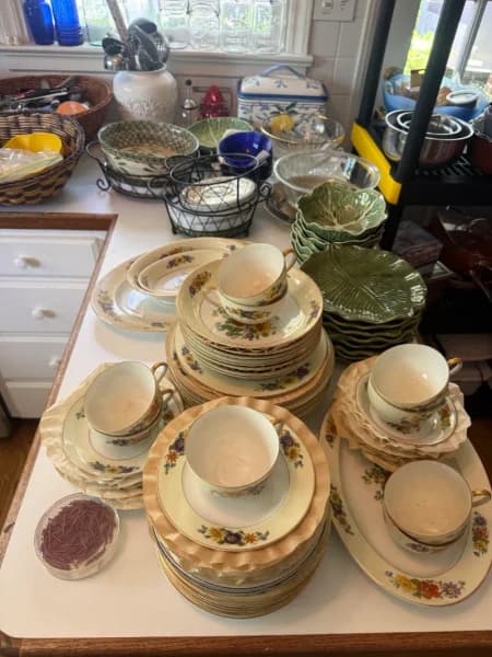 Royal Albert Old Country Roses mixed tea service lot of cups, saucers, and plates