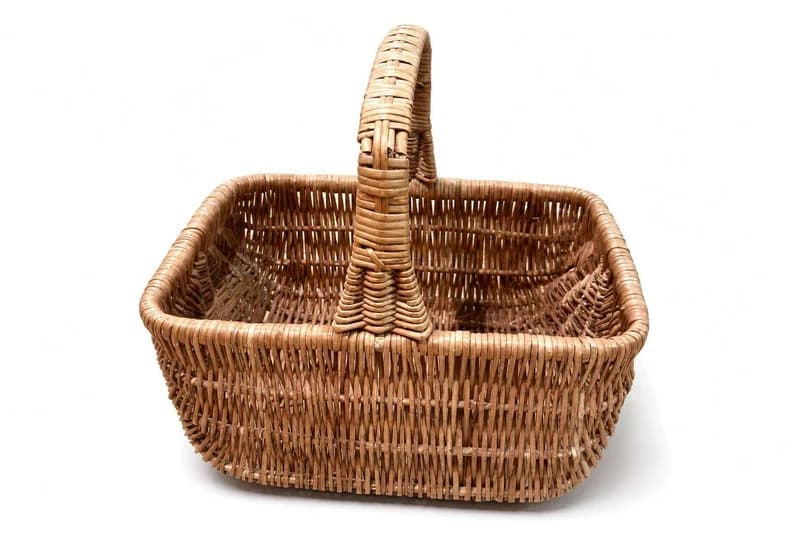 Handwoven Brown Wicker/Rattan Storage Basket with Handle